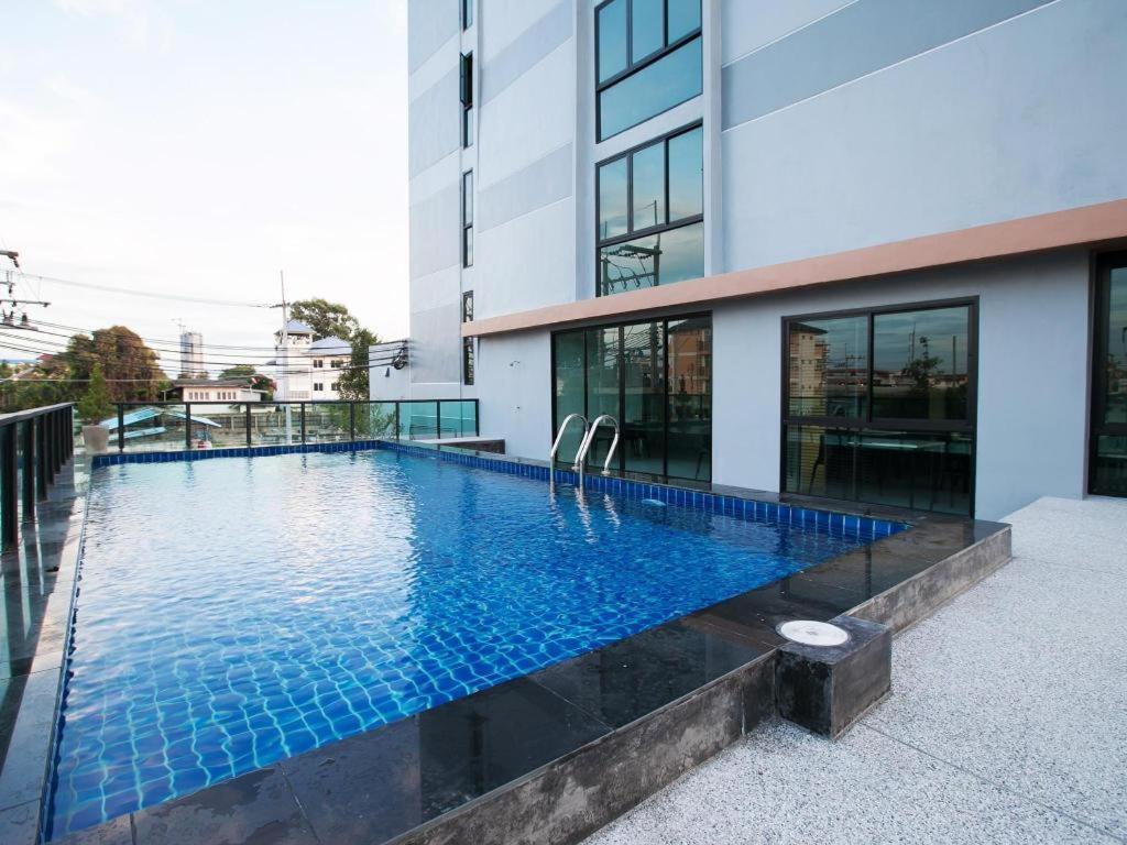 B2 Hotel South Pattaya Exteriör bild