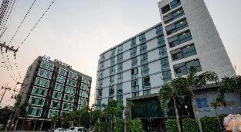 B2 Hotel South Pattaya Exteriör bild