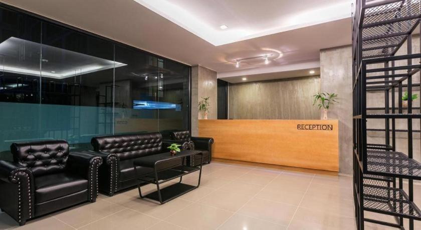 B2 Hotel South Pattaya Exteriör bild